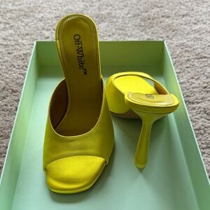 Off-White Yellow Open-Toe Heels pop pearl satin high mule size 35 (5) women nwt